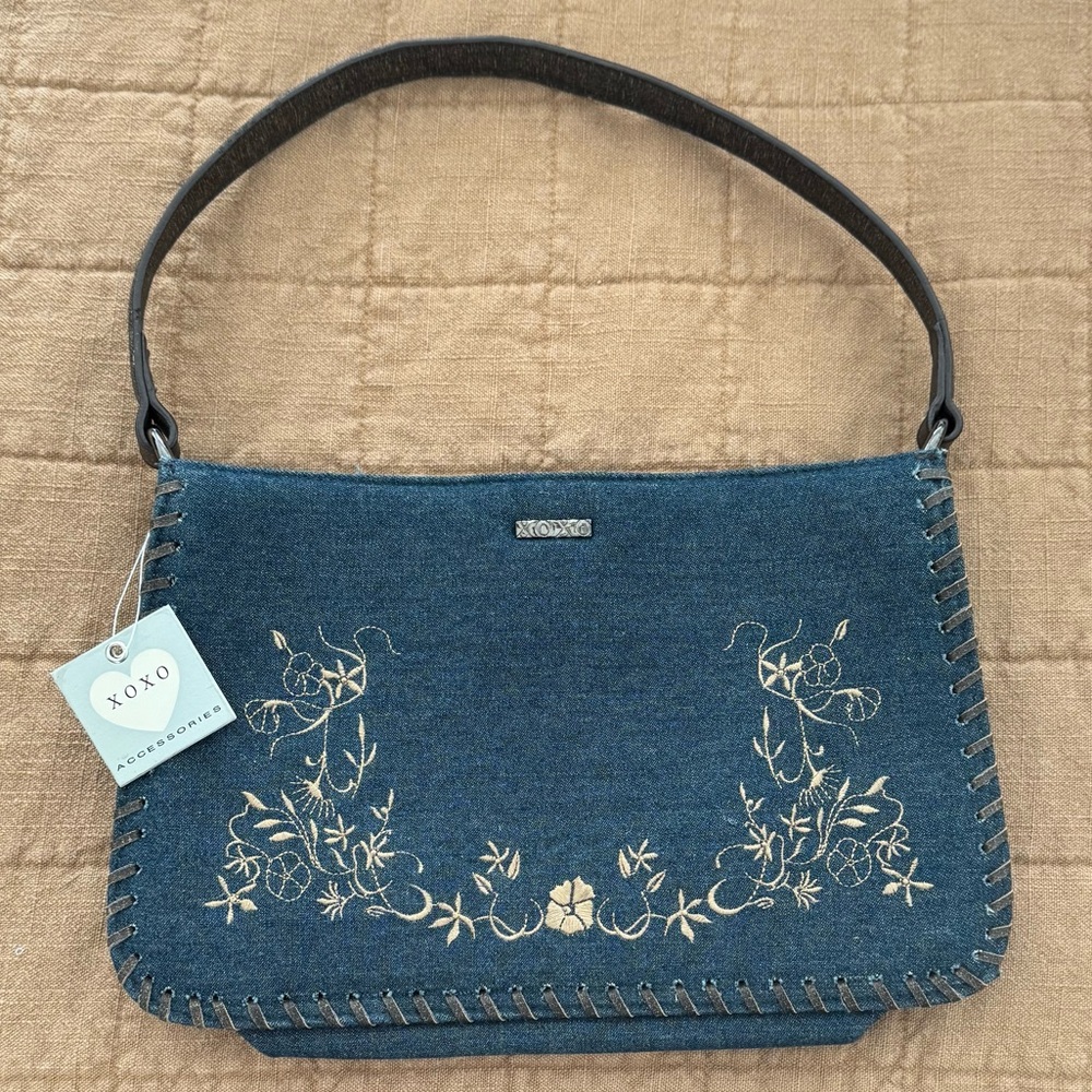 ❤️SOLD❤️ NWT XOXO Embroidered Denim Purse